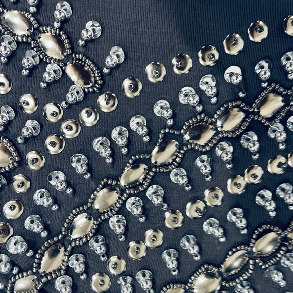 Going Out Top - Picture 2 of 2